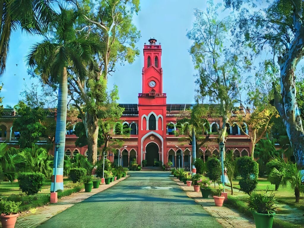 Aligarh Muslim University (AMU Aligarh) 11 Sir Syed Hall (South) in Aligarh